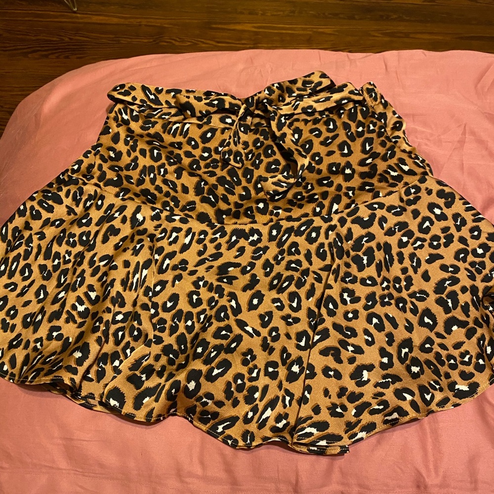 Adorable cheetah bow skirt!!